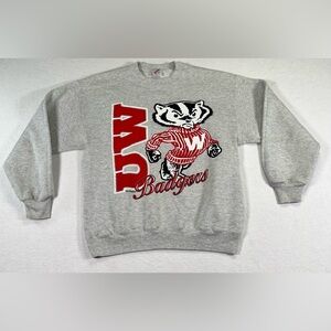 Vintage (90’s) Wisconsin Badgers Gray Crewneck JERZEES Size Large